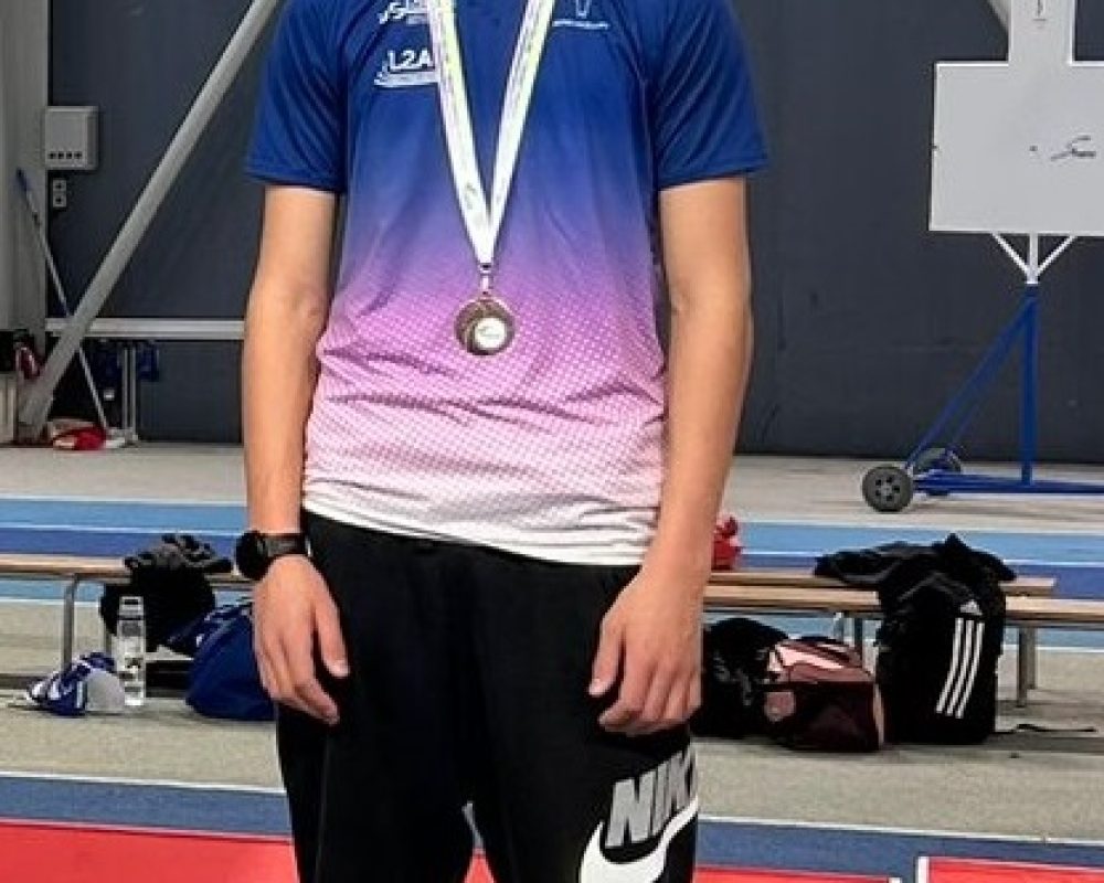 Le minime Paul VERDON bat à nouveau son record personnel à la perche à CHALLANS …