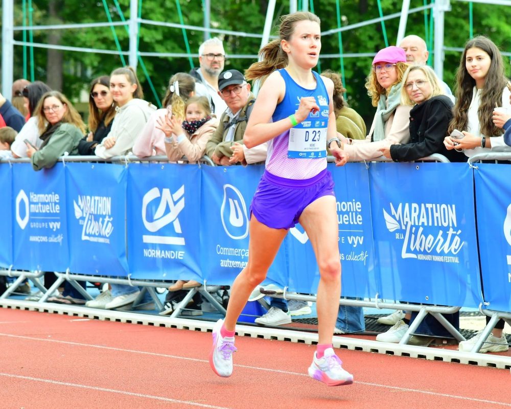 Bérénice LERIOUX signe une perf de N4 sur le 10km de la liberté de CAEN !